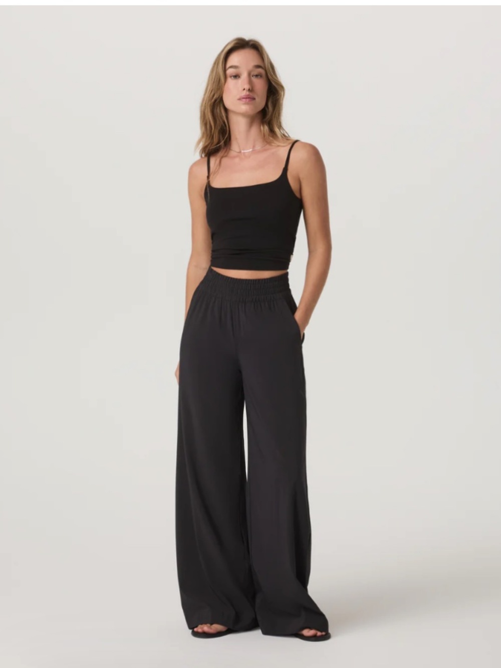 Black Vuori Villa Wideleg Pant - Large - Picture 2 of 3